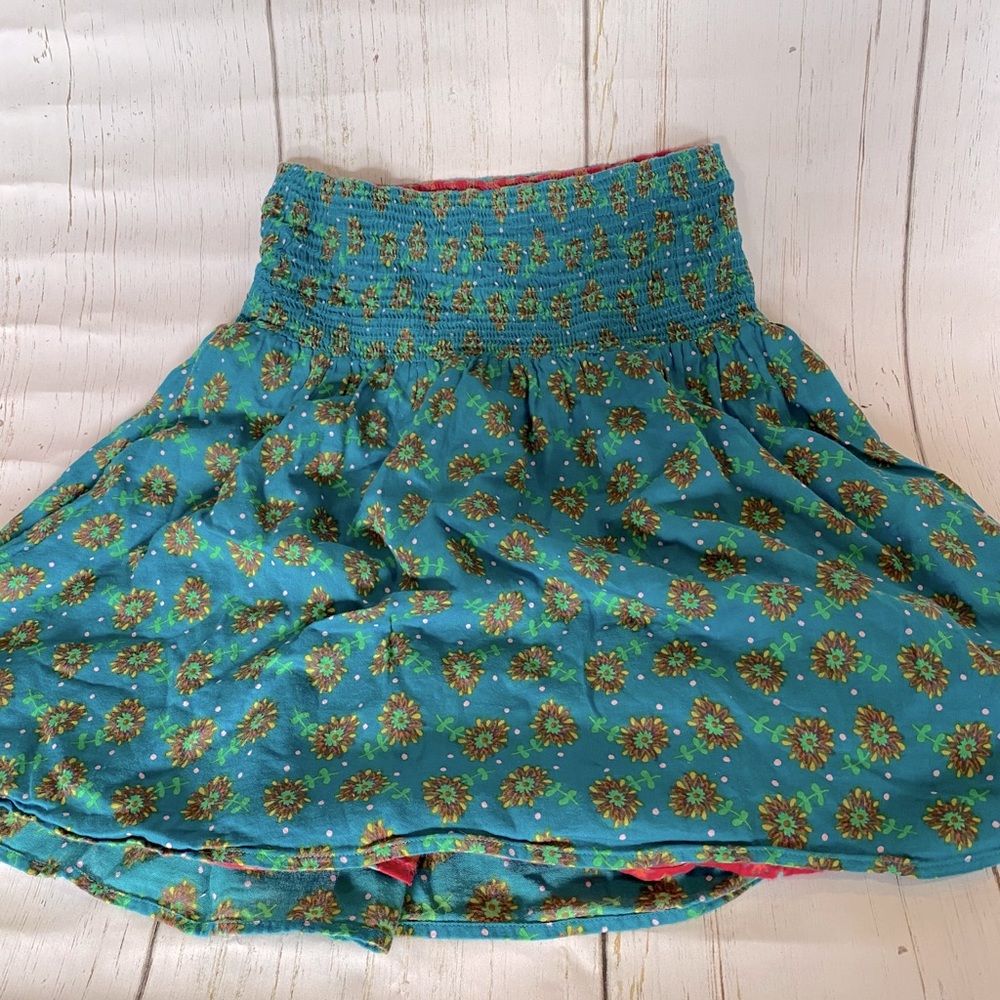 Cute layered skirt s/m